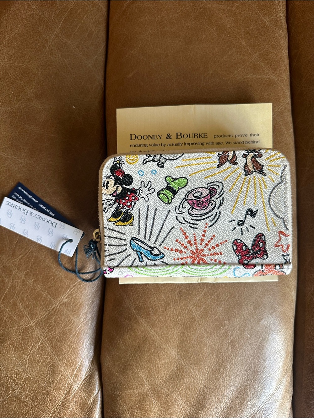Dooney & Bourke Disney Parks Sketch Print Wallet NWT - Picture 3 of 5